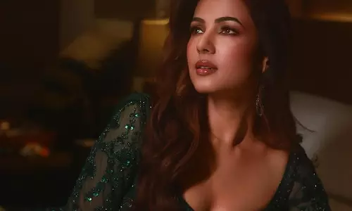 Sonal Chauhan’s Emerald Elegance Moment