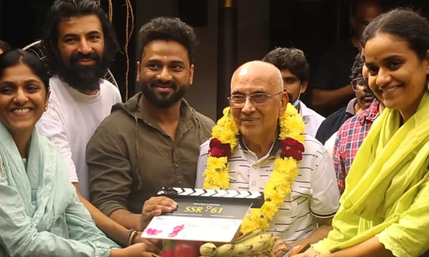 94 ఏళ్ల సింగీతం....నాటౌట్ అంటూ అద్భుతం !