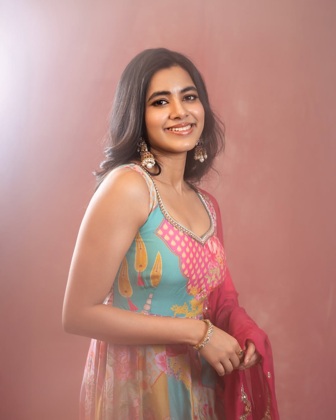 Khathyayani of Little Hearts Looks Lovely in Her Latest Instagram Pics Khathyayani of Little Hearts Looks Lovely in Her Latest Instagram Pics