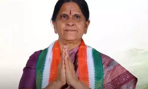 రాజకీయాల్లో కాస్లీ ట్విస్ట్ : నామినేషన్ కోసం రూ. 8 కోట్ల పన్ను