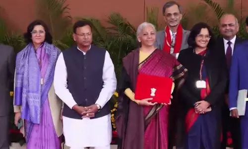 భారీ సైజులో బడ్జెట్...అప్పులు తప్పదా ?