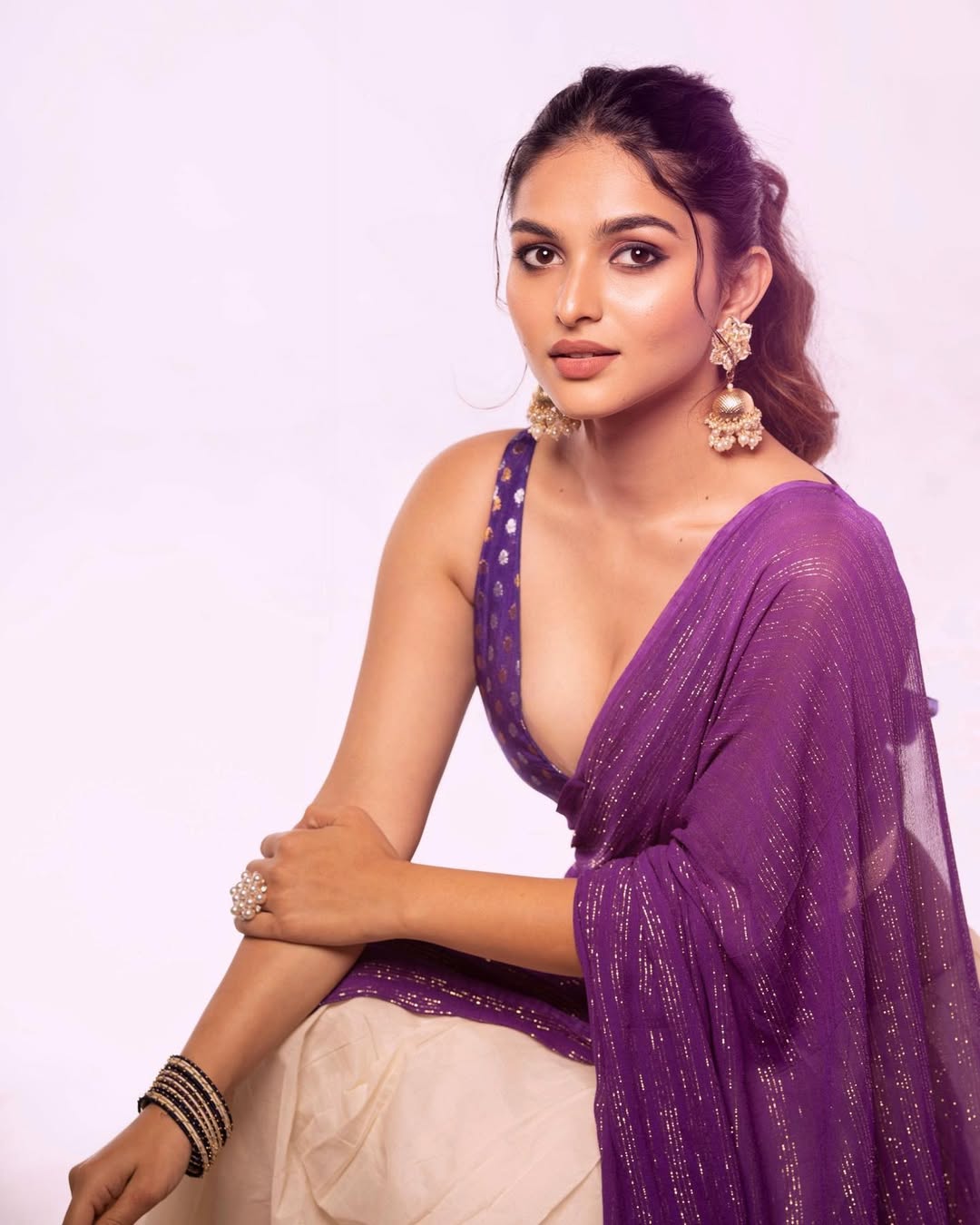 Kayadu Lohar’s Peacock Grace in Blue Elegance