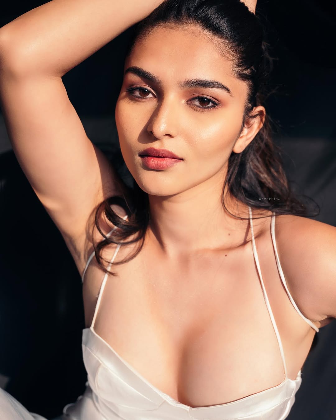 Kayadu Lohar’s Peacock Grace in Blue Elegance