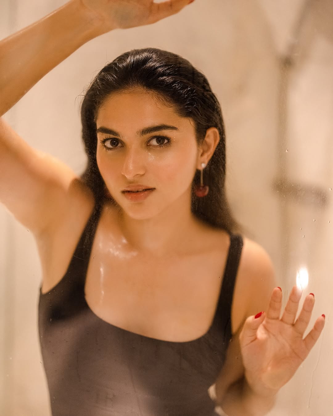 Kayadu Lohar’s Peacock Grace in Blue Elegance Kayadu Lohar’s Peacock Grace in Blue Elegance