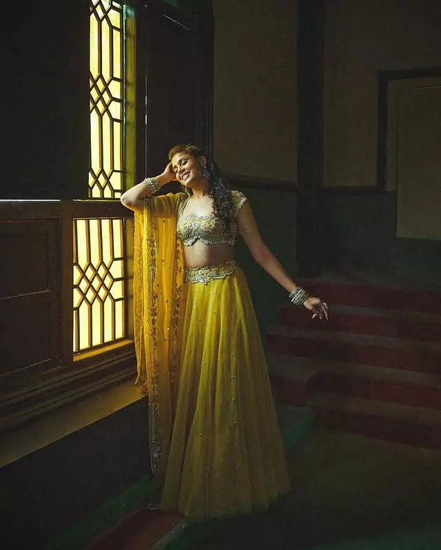 Faria Makes You Fall in Love All Over Again