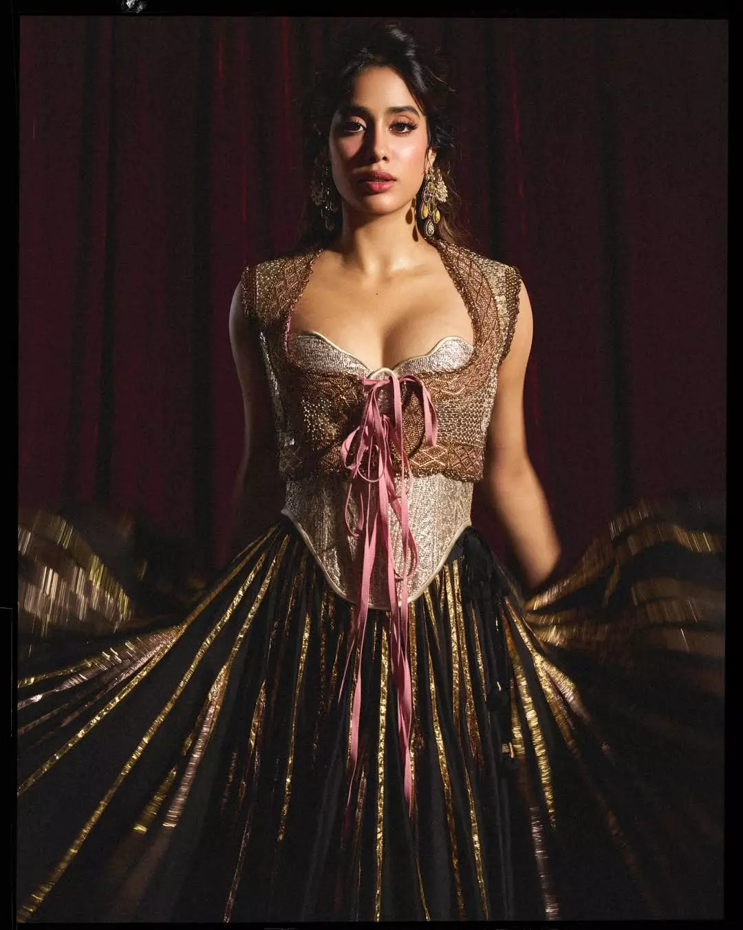 Janhvi Kapoor Brings Back Tumblr Girl Vibes