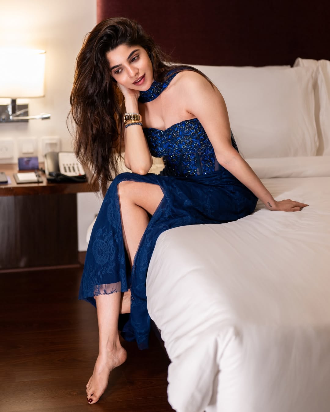 Dubai Diaries: Divya Bharathi in Soft, Stunning Frames Dubai Diaries: Divya Bharathi in Soft, Stunning Frames