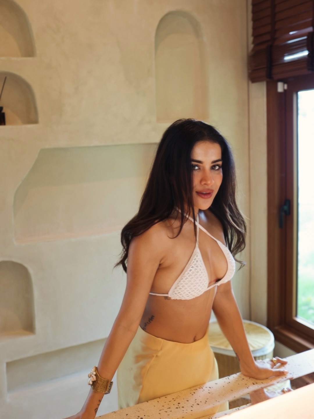 Sara Gurpal Stuns With Effortless Glam Sara Gurpal Stuns With Effortless Glam