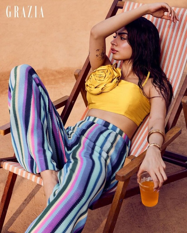 Khushi Kapoor Turns Heads With Her Fitness-Chic Look Khushi Kapoor Turns Heads With Her Fitness-Chic Look