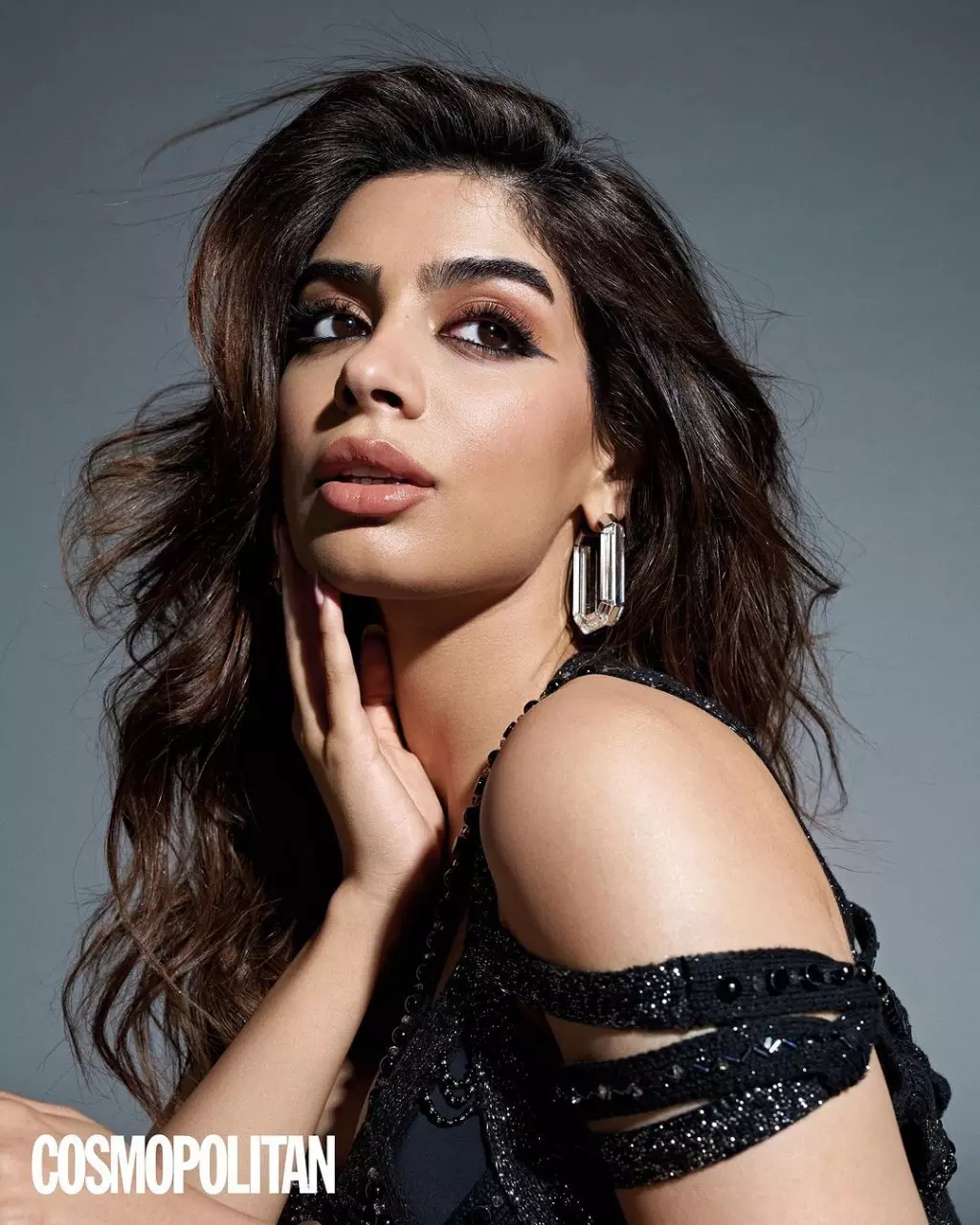 Khushi Kapoor Turns Heads With Her Fitness-Chic Look Khushi Kapoor Turns Heads With Her Fitness-Chic Look