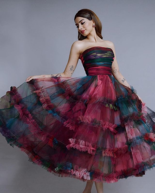 Khushi Kapoor Turns Heads With Her Fitness-Chic Look Khushi Kapoor Turns Heads With Her Fitness-Chic Look