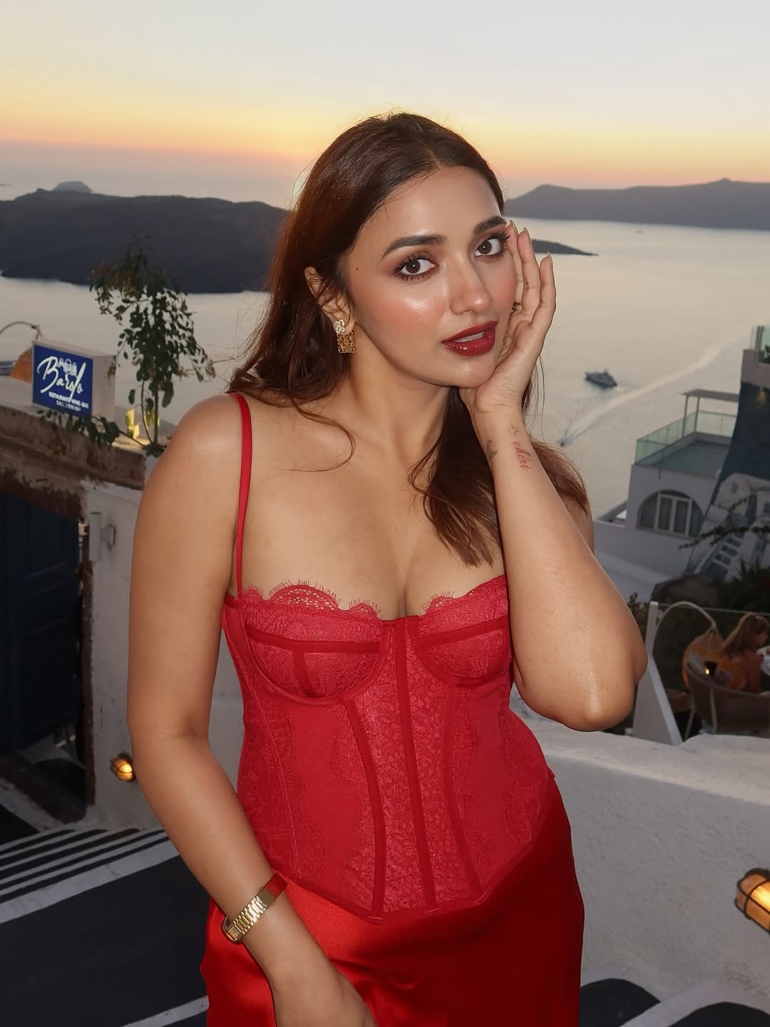 Jiya Shankars Stunning Coastal Vibes Jiya Shankars Stunning Coastal Vibes