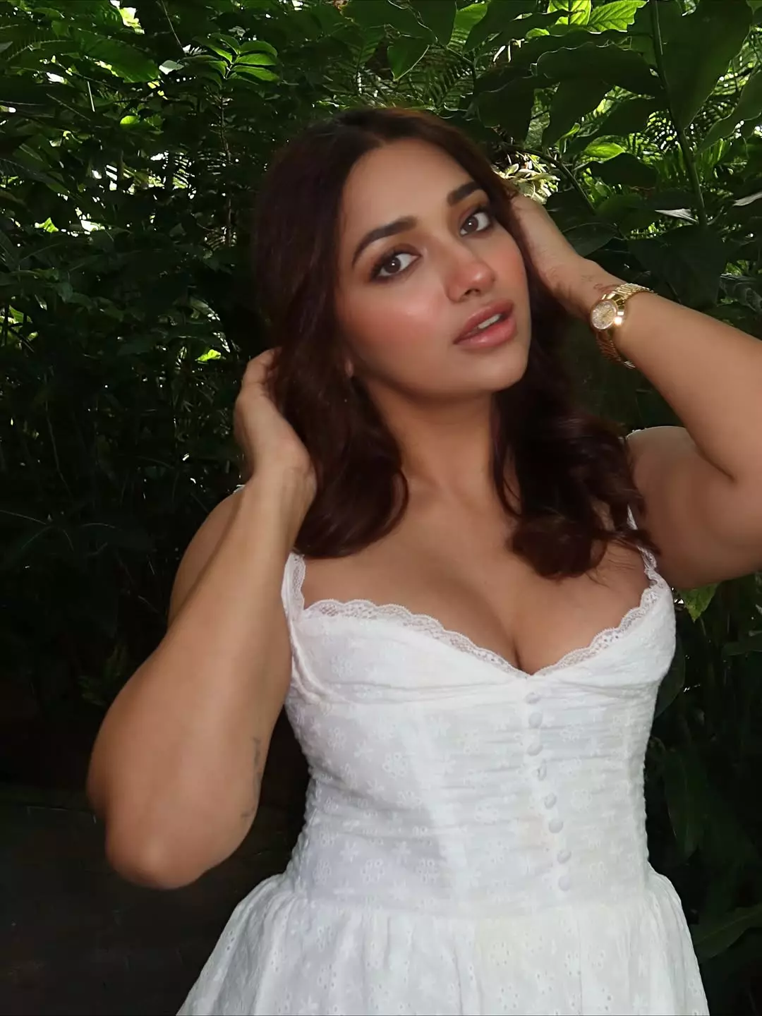 Jiya Shankars Stunning Coastal Vibes