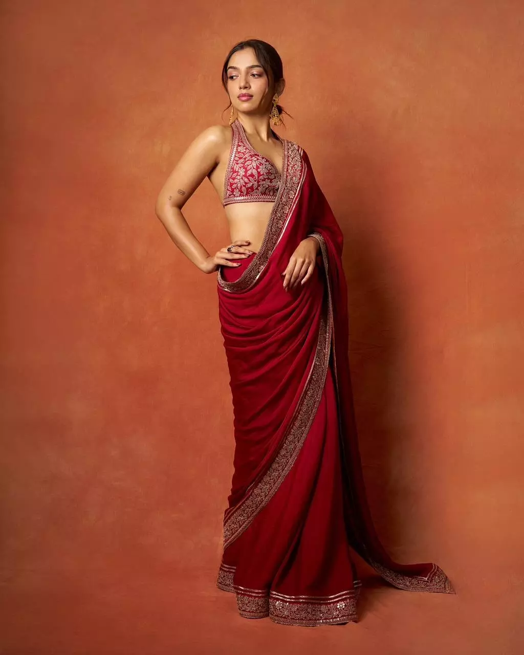 Ahsaas Channa Stuns in Minimalist Black Look Ahsaas Channa Stuns in Minimalist Black Look