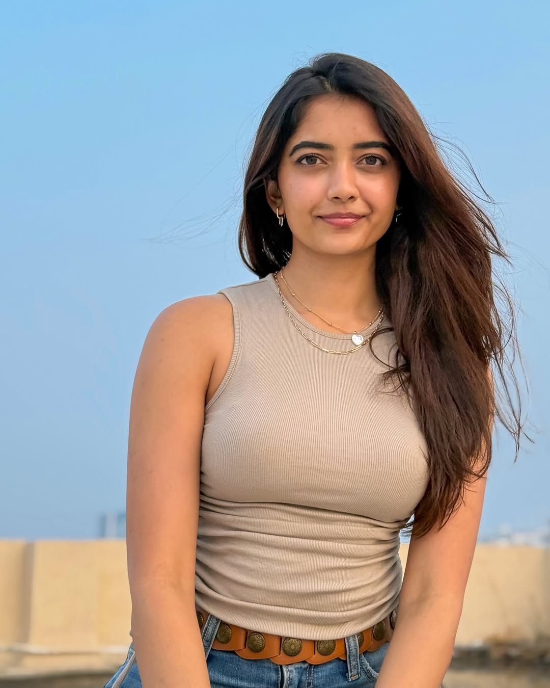 Preethi Pagadala Keeps It Simple With Sky Background Picture Preethi Pagadala Keeps It Simple With Sky Background Picture