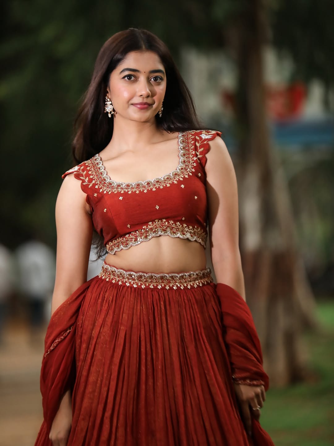 Preethi Pagadala Keeps It Simple With Sky Background Picture