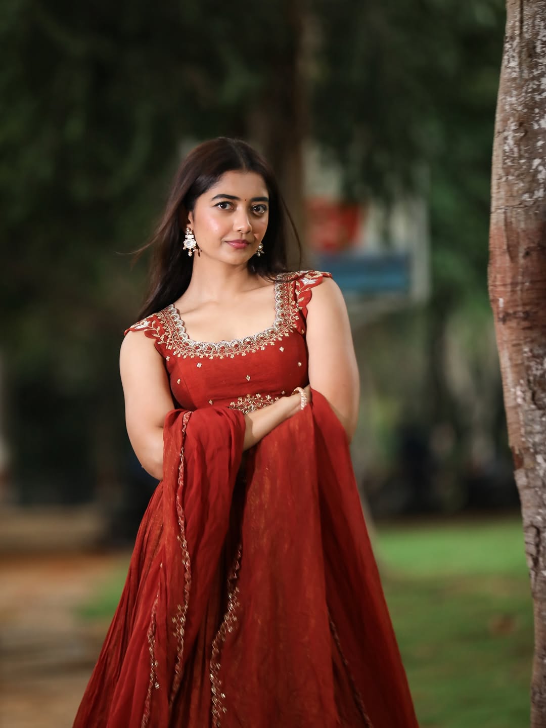 Preethi Pagadala Keeps It Simple With Sky Background Picture