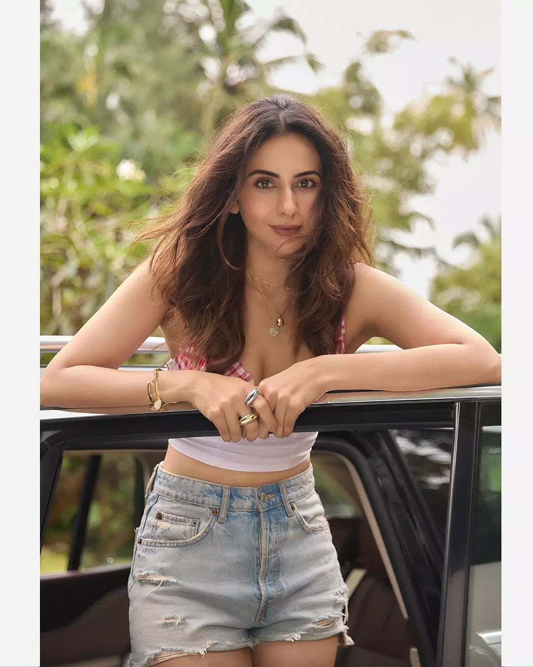 Rakul Preet Singhs Trendy Outfits Captivate Fans Rakul Preet Singhs Trendy Outfits Captivate Fans