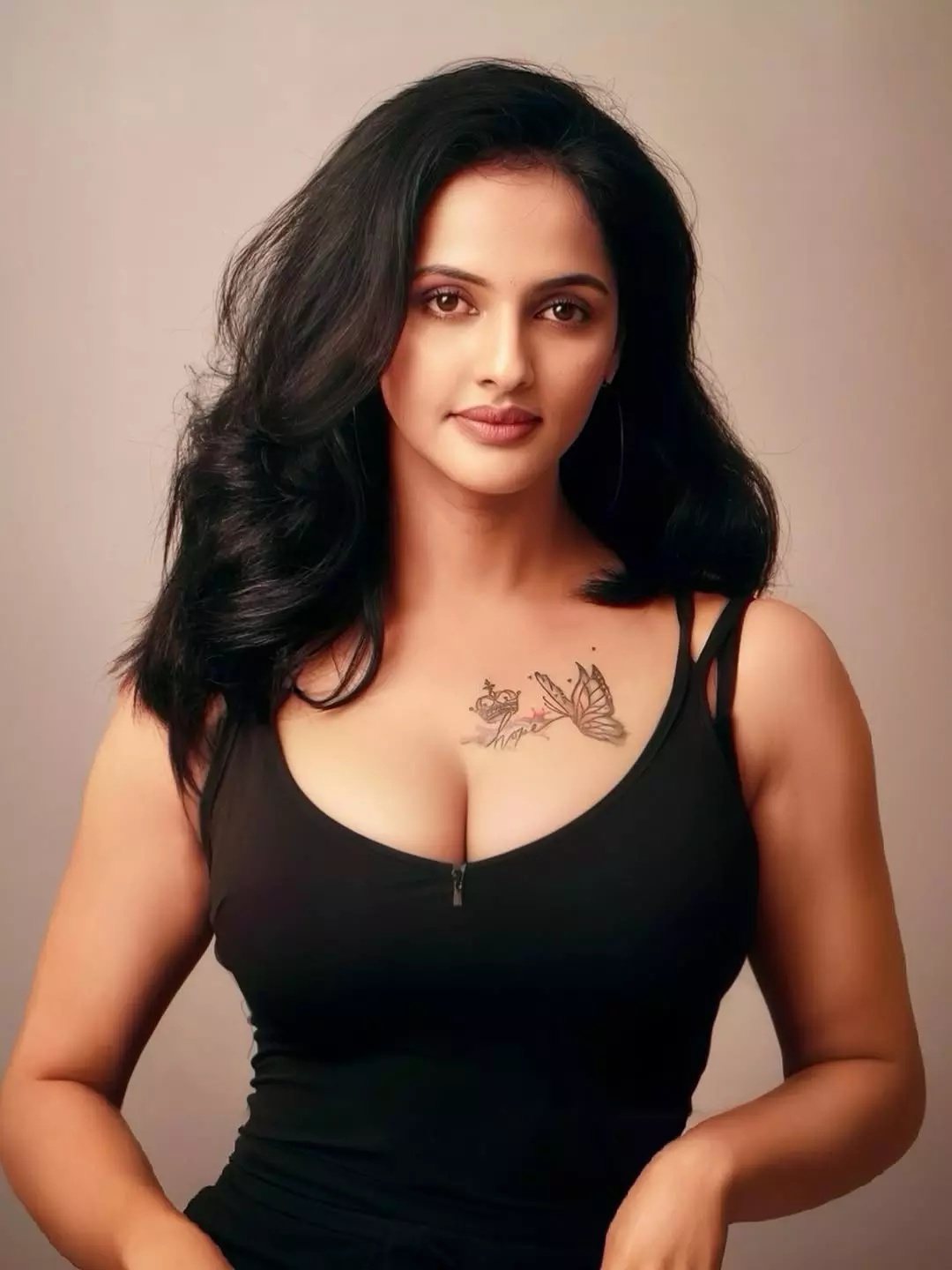 Jyoti Poorvajs Chic Off-Shoulder Look Goes Viral by the Sea