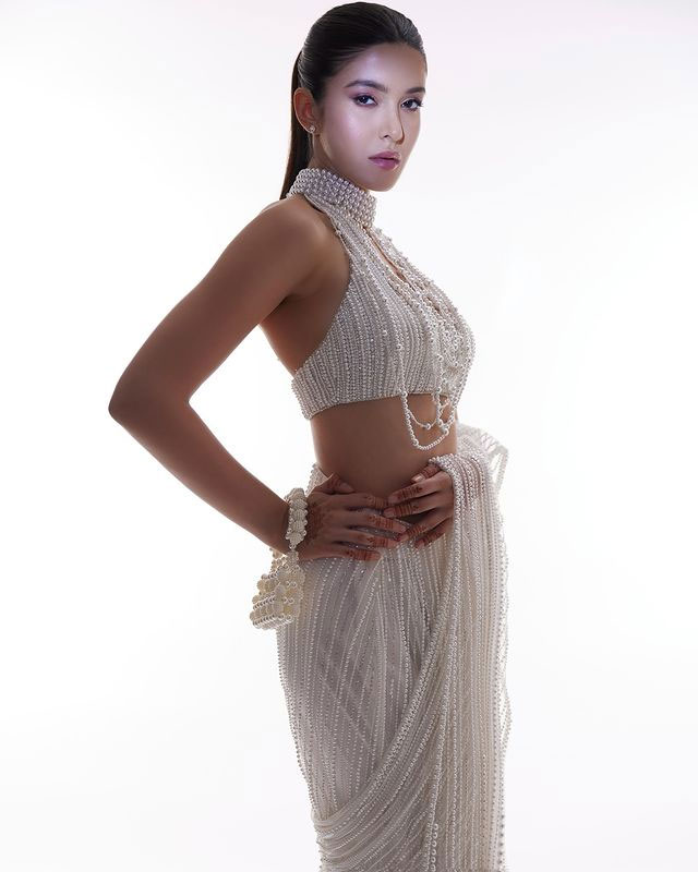 Shanaya Kapoor Stuns in Forest-Green Latex Mini Dress