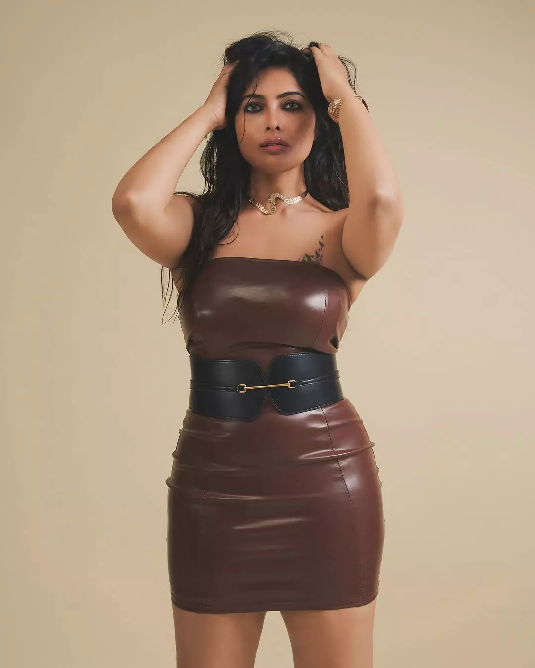 Divi Vadthyas Graceful Saree Look Wins Hearts