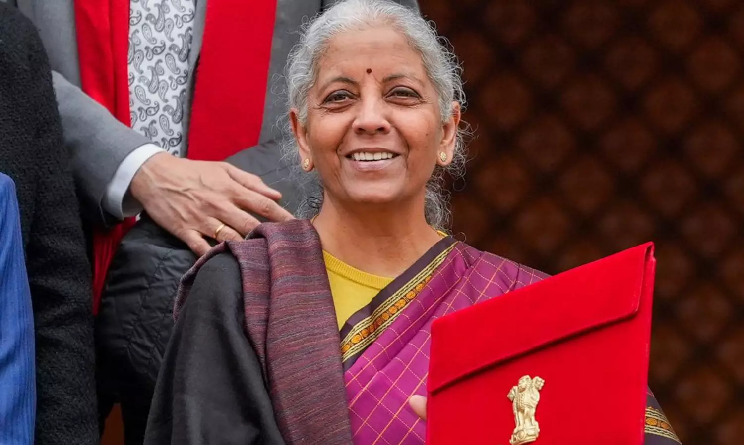 రుణ భారతం : ప్రతీ ఒక్కరి తల మీద లక్షన్నర అప్పులు రుణ భారతం : ప్రతీ ఒక్కరి తల మీద లక్షన్నర అప్పులు