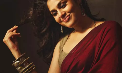 Faria Makes You Fall in Love All Over Again