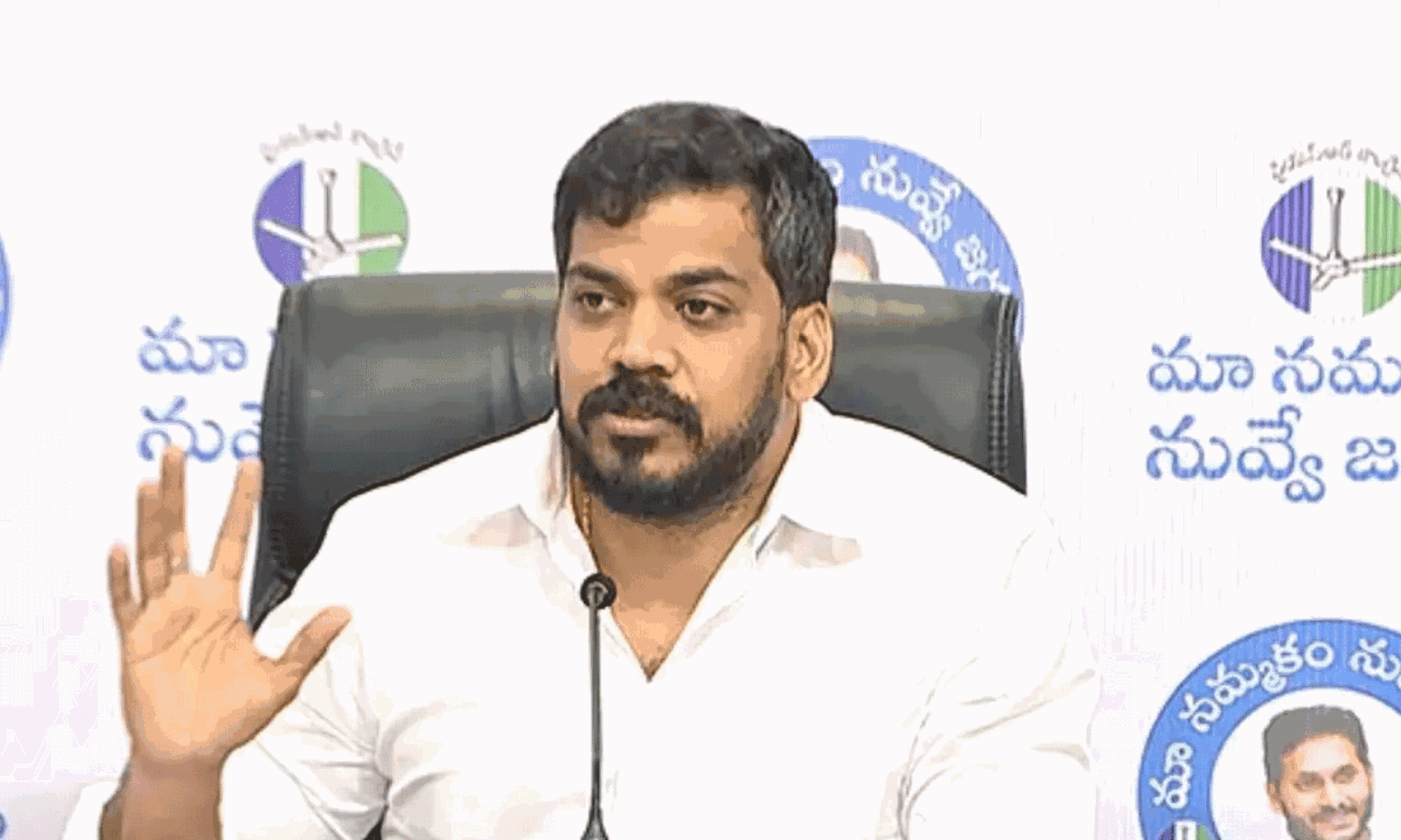 పోలీసులను పక్కన పెట్టి తేల్చుకుందామా? అనిల్ కుమార్ యాదవ్ మాస్ రియాక్షన్ పోలీసులను పక్కన పెట్టి తేల్చుకుందామా? అనిల్ కుమార్ యాదవ్ మాస్ రియాక్షన్