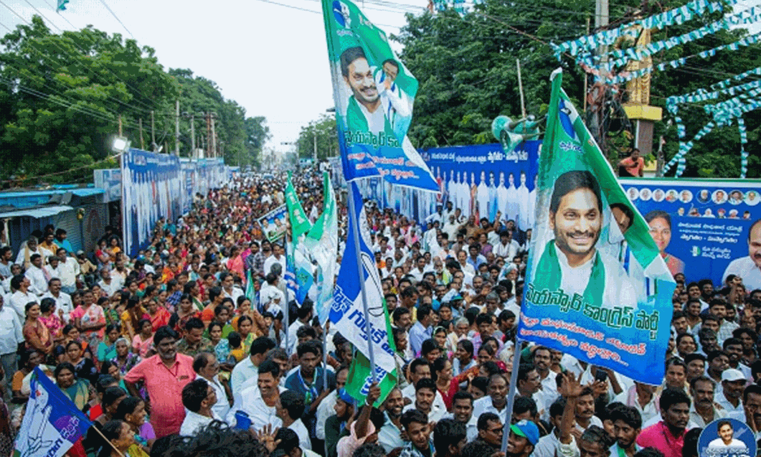 వైసీపీ సీనియర్ల మౌనం- దేనికి సంకేతం ? వైసీపీ సీనియర్ల మౌనం- దేనికి సంకేతం ?