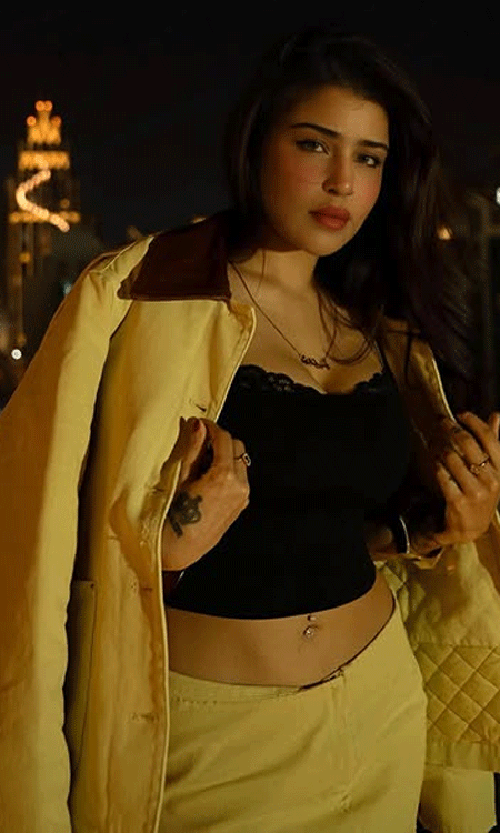 Edin Rose Lights Up the Night