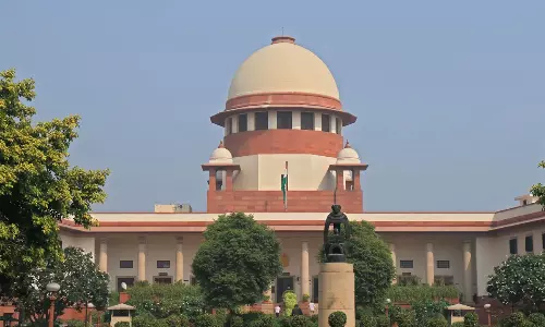 ఆ విమ‌ర్శ‌లు చ‌ట్ట విరుద్ధం కాదు: తెలంగాణ స‌ర్కారుకు సుప్రీం