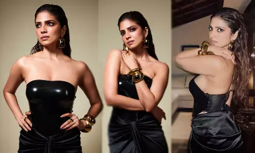 బ్లాక్ డ్రెస్ లో అందాల జాతర.. మాళవిక సోయగాలు అదరహో!