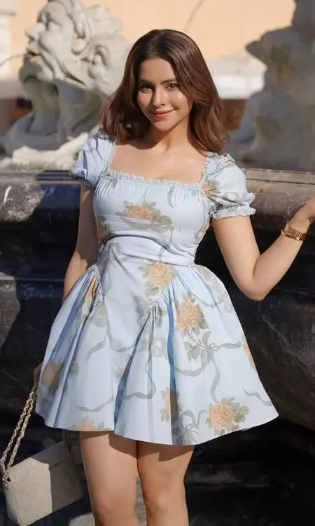 Aamna Sharif�s Latest Outfit Proves How Simplicity Can Be Striking