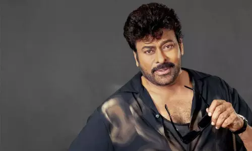 మెగా 158: చిరంజీవి కూతురుగా ధురంధర్ బ్యూటీ!