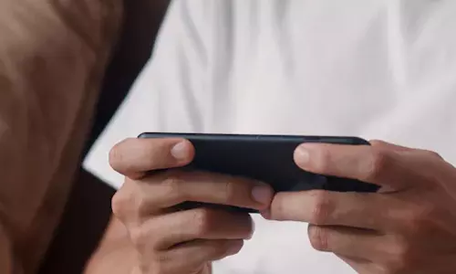 ఆన్‌లైన్‌ గేమ్స్‌ వ్యసనం.. ముగ్గురు అక్కాచెల్లెళ్ల దారుణ నిర్ణయం.. అసలు ఏం జరిగింది..?