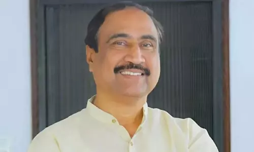 సంజ‌య్ పార్టీ మార‌లేదు: స్పీక‌ర్