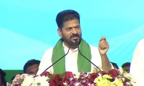 ఎవడికి రా నువ్వు జాతిపితవు? డైరెక్టుగా ఏసుకున్న సీఎం రేవంత్