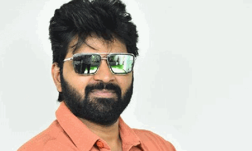 ఎంటర్టైన్మెంట్ కింగ్ మాట వింటారా? లేక రిస్క్ చేస్తారా?