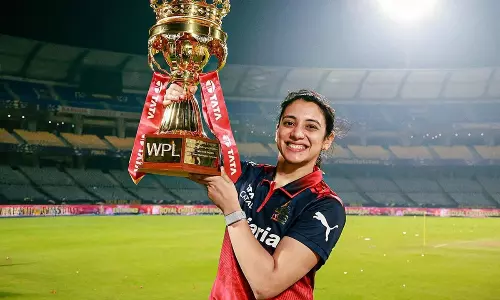 బ్రేకప్ నుంచి బ్రహ్మాండ విజయం వరకూ స్మృతి మంధానా స్ఫూర్తిదాయక కథ