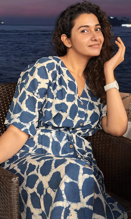 Priya Bhavani Shankar’s Mood in Magic Light