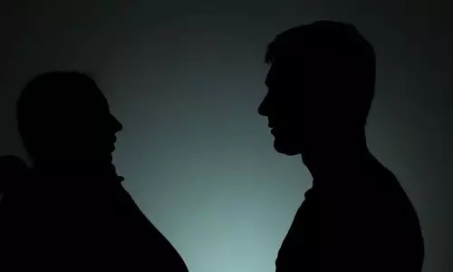 పెళ్ల‌యిన హీరోల ప‌క్క చూపుల భోగోతం క‌థ‌లు