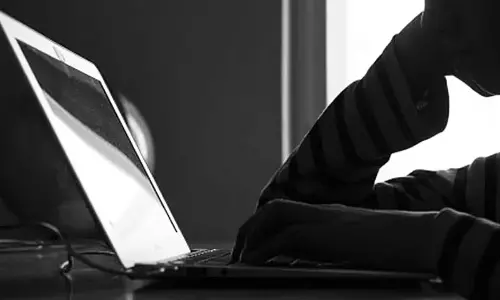 ఆ సినిమాలు చూస్తే  జైలు పాలే.. జాగ్రత్త!