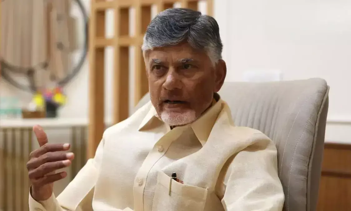 సడెన్ గా బాబు ఢిల్లీ టూర్...మ్యాటర్ సీరియస్  ?