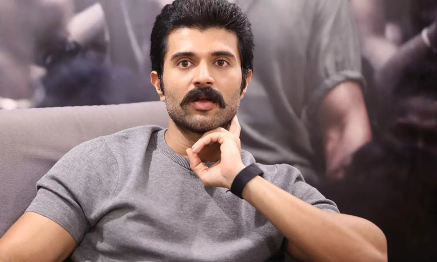 3 నెలల తేడా.. రెండు చిత్రాలతో రౌడీ హీరో.. ఫ్యాన్స్ కి పండగే!