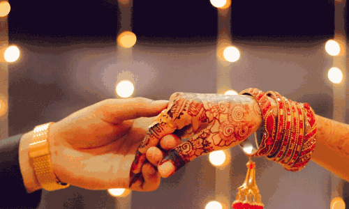 దారుణం... పేరెంట్స్  ని కాదని పెళ్లి చేసుకున్నవారికి ఓ గుణపాఠం!