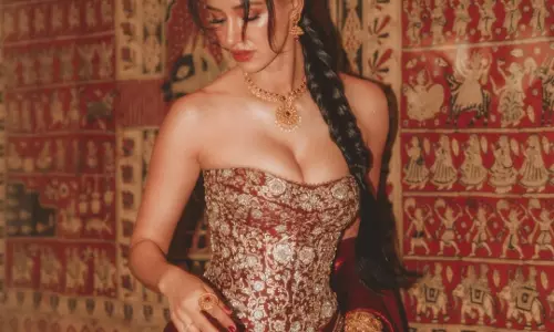 Disha Patanis Regal Elegance Stunning Ethnic Looks