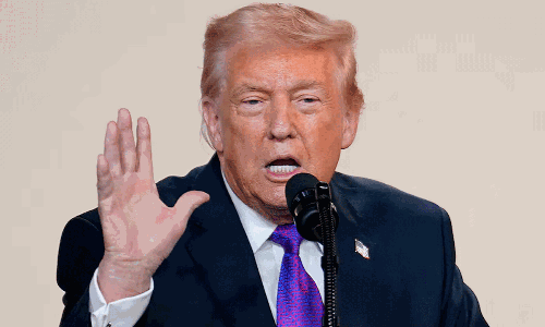 టీ20 వరల్డ్ కప్ జరుగుతున్నట్లు ట్రంప్ కు ఇప్పుడే తెలిసిందట