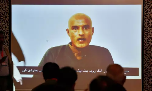 గూఢ‌చారులను కాపాడ‌టంలో బాస్.. భార‌త ప్ర‌భుత్వంపై త‌ప్పుడు ప్ర‌చారం!