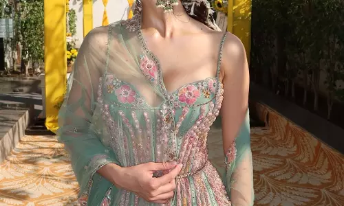 Palak Tiwari Shines in Yellow in Ethnic Wear