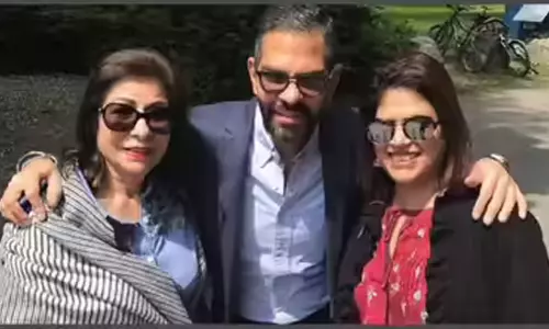 తల్లి, మూడో భార్య మధ్యలో రూ.30,000 కోట్లు.. కోర్టులో కీలక పరిణామం!